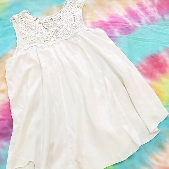 FINAL PRICE URBAN DOLL Boho Crochet Flowy Top - Picture 3 of 5